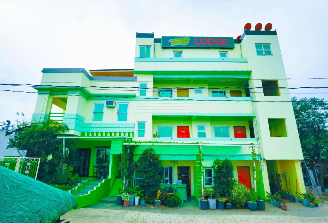 Reddoorz At D128 Lodge Cagayan Valley Tuguegarao by Eksteriør bilde