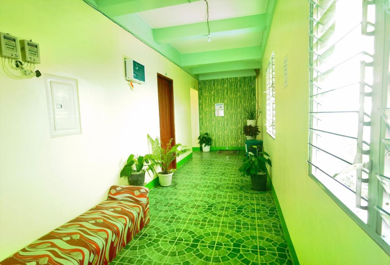 Reddoorz At D128 Lodge Cagayan Valley Tuguegarao by Eksteriør bilde