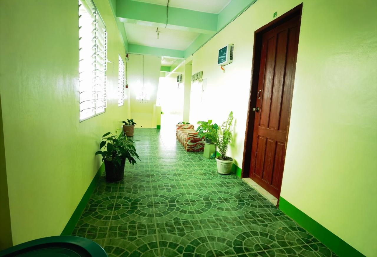 Reddoorz At D128 Lodge Cagayan Valley Tuguegarao by Eksteriør bilde